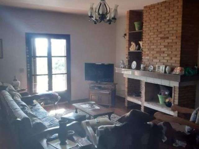 Casa com 4 dormitórios à venda, 350 m² por R$ 1.500.000,00 - San Fernando Valley - Atibaia/SP