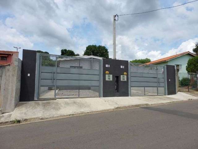 Casa com 2 dormitórios à venda, 65 m² por R$ 430.000 - Chácaras Maringá - Atibaia/SP