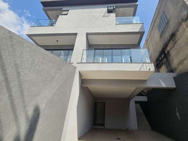 Otima Opçao Jardim dos Pinheiros com 03 Suites e 170,00 AC