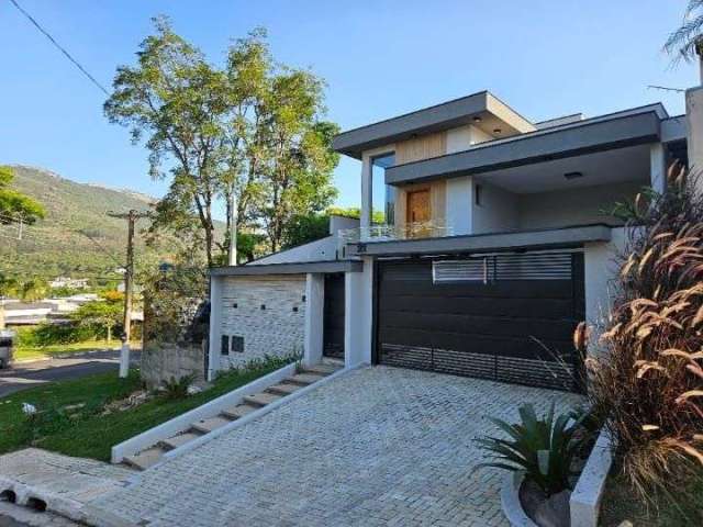 Casa com 3 dormitórios à venda, 168 m² por R$ 1.380.000,00 - Retiro das Fontes - Atibaia/SP