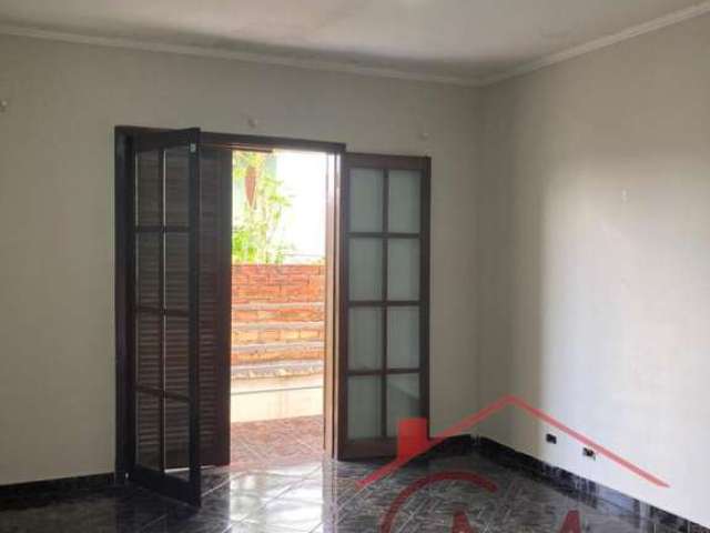 Casa para Locação em Mauá, Vila Emílio, 4 dormitórios, 2 suítes, 1 banheiro, 2 vagas