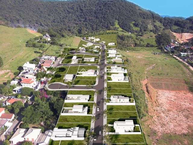 Terreno à venda na Avenida Santa Catarina, 665, Centro, Imbituba, 150 m2 por R$ 155.000