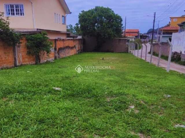 Terreno à venda na General Osório, 179, Paes Leme, Imbituba, 370 m2 por R$ 440.000