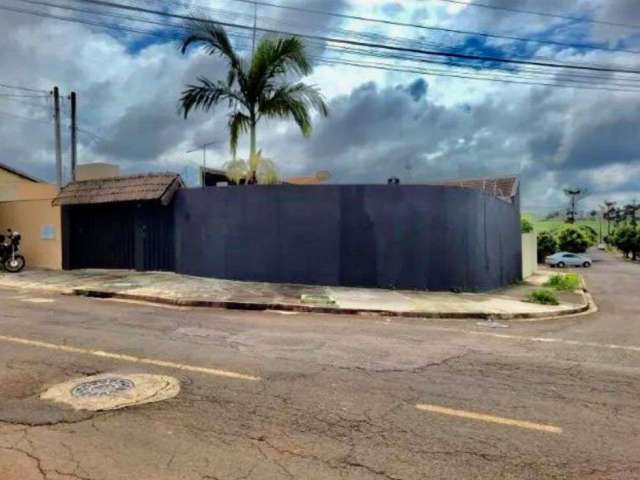 Casa com piscina 01 dormitório para Venda