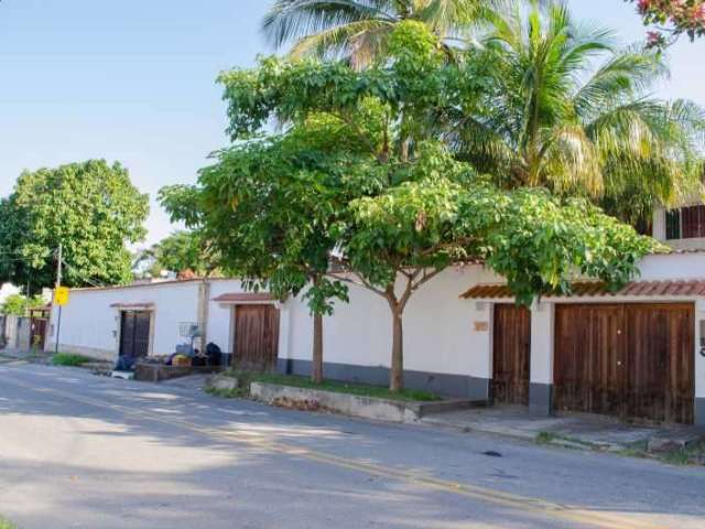 Casa com 6 quartos à venda na Rua José Lourenço da Silva, São José do Imbassaí, Maricá, 162 m2 por R$ 580.000