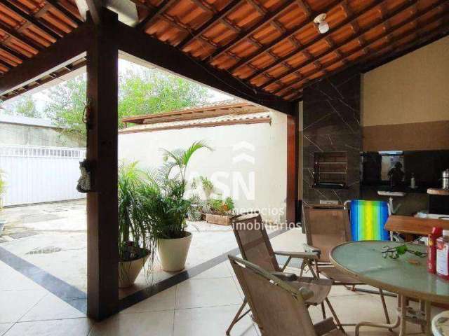 Casa com 2 dormitórios à venda, 116 m² por R$ 390.000,00 - Jardim Mariléa - Rio das Ostras/RJ