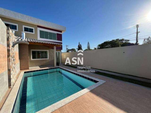 Casa Dúplex com piscina, 4 dormitórios à venda, 182 m² por R$ 790.000 - Ouro Verde - Rio das Ostras/RJ