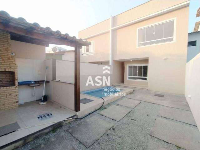 Casa com 4 dormitórios, sendo 3 suítes à venda, 136 m² por R$ 720.000 - Recreio - Rio das Ostras/RJ