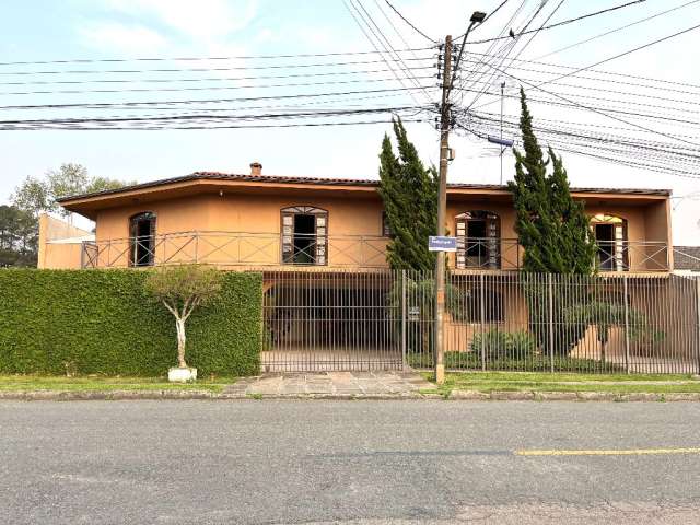 Casa com 03 quartos ,01 suíte no Afonso Pena