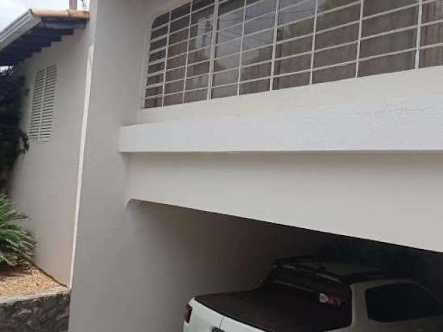 Casa 4 quartos, 323 m², R$ 1.200.000 - Martins, Uberlândia/MG