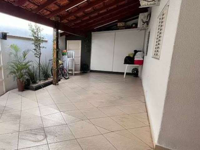 Casa com 3 dormitórios à venda, 170 m² por R$ 680.000,00 - Jardim Patrícia - Uberlândia/MG