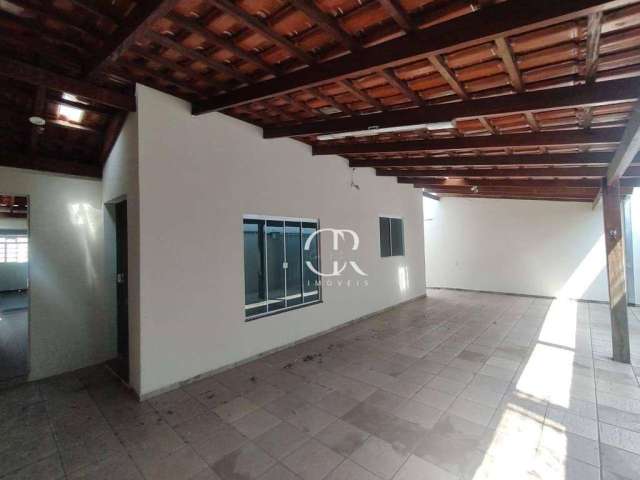 Casa 3 dormitórios, 133 m² por R$ 400.000 - Santa Luzia - Uberlândia/MG