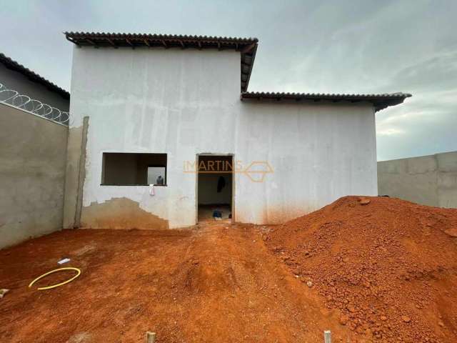 Casa para Venda, Araguari / MG, bairro Jardim Interlagos lll, 3 dormitórios, 1 suíte, 2 banheiros, 3 vagas de garagens