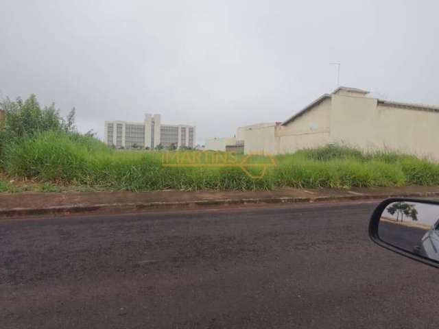 Terreno à venda no bairro Jardim Interlagos I - Araguari/MG