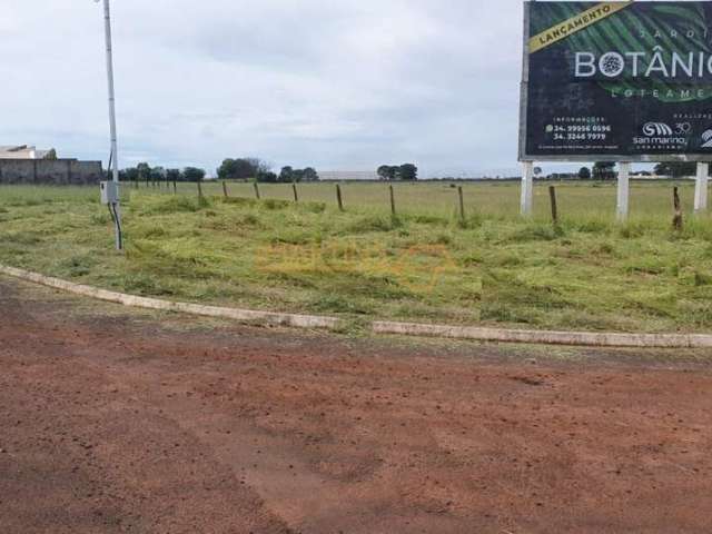 Terreno à venda no bairro Jardim Botanico - Araguari/MG