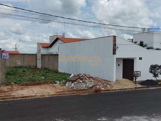 Terreno à venda no bairro Jardim Interlagos III - Araguari/MG