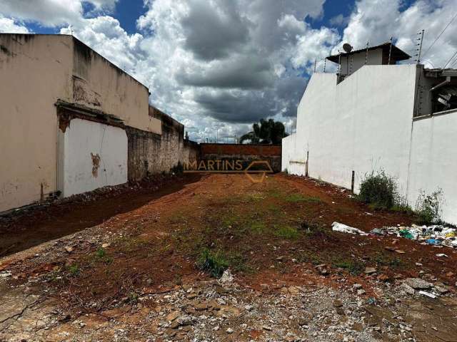 Terreno à venda no bairro Centro - Araguari/MG