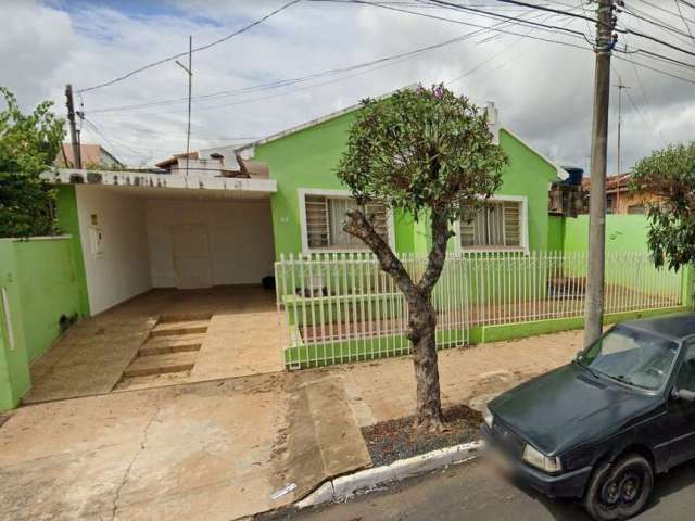 Casa à venda no bairro Rosário - Araguari/MG