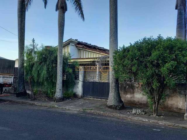 Casa para Venda, Araguari / MG, bairro Independência, área total 293,12 m², área construída 111,11 m²