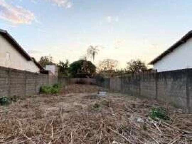 Terreno à venda no bairro Independência - Araguari/MG