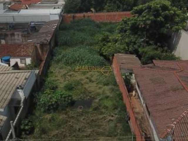 Terreno à venda no bairro Centro - Araguari/MG