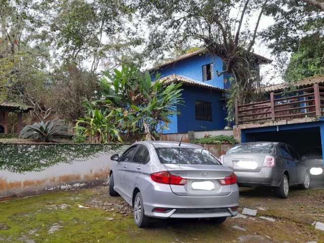 Chácara para Venda em Rio Bonito, Colina, 3 dormitórios, 1 suíte, 2 banheiros, 2 vagas