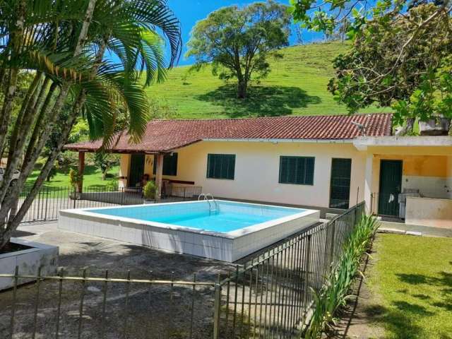 Fazenda para Venda em Silva Jardim, Imbaú, 3 dormitórios, 1 suíte, 2 banheiros, 2 vagas