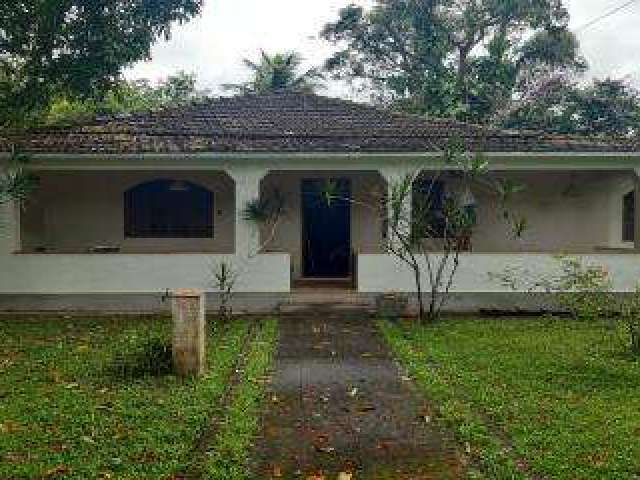 Sítio para Venda em Cachoeiras de Macacu, Japuíba, 3 dormitórios, 2 suítes, 1 banheiro, 2 vagas