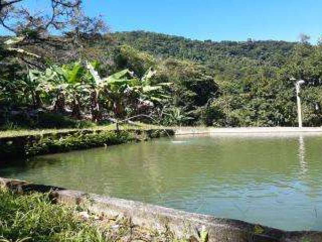 Sítio para Venda em Rio Bonito, Cachoeiras dos Bagres, 2 dormitórios, 1 banheiro, 1 vaga