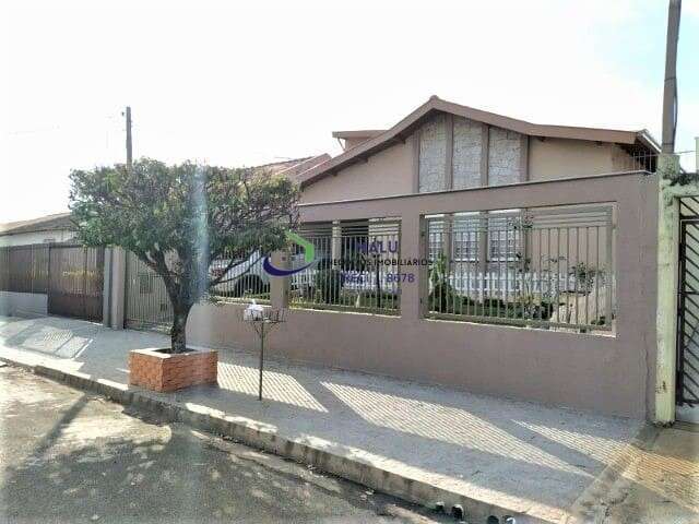Casa com 2 quartos à venda na Rua Antônio Ontiveros, 135, Santa Mônica, Londrina, 200 m2 por R$ 680.000
