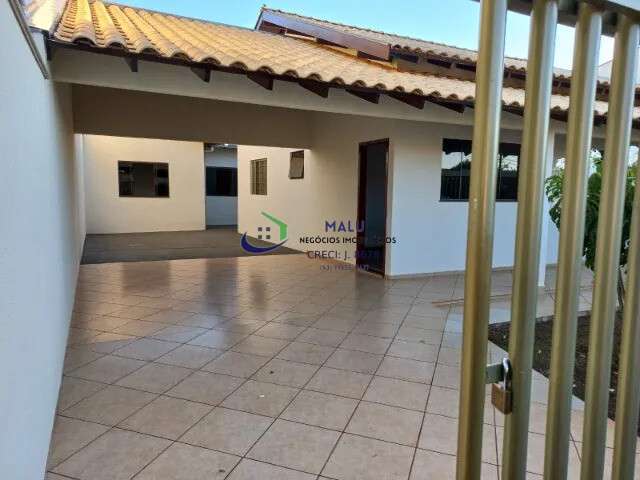 Casa com 2 quartos à venda no Jardim Cinquentenário, Ibiporã , 159 m2 por R$ 420.000