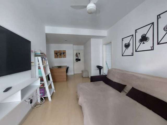 Apartamento com 2 quartos à venda na Rua Marlo da Costa e Souza, 205, Barra da Tijuca, Rio de Janeiro por R$ 600.000