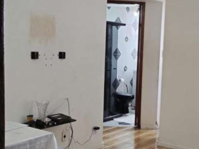 Vendo apartamento em amaralina  180mil