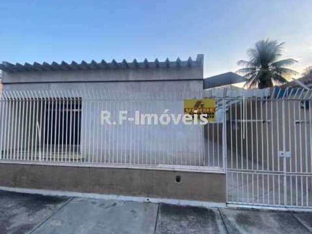 Casa com 3 quartos à venda na Rua das Hortências, Vila Valqueire, Rio de Janeiro, 224 m2 por R$ 900.000