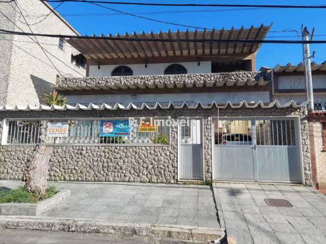 Casa em condomínio fechado com 3 quartos à venda na Rua Vitório Libonati, Vila Valqueire, Rio de Janeiro, 301 m2 por R$ 1.100.000