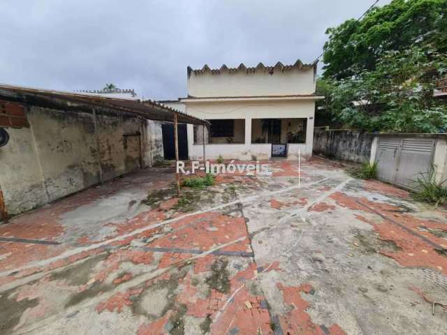 Casa com 2 quartos à venda na Rua Isidora, Vila Valqueire, Rio de Janeiro, 58 m2 por R$ 200.000