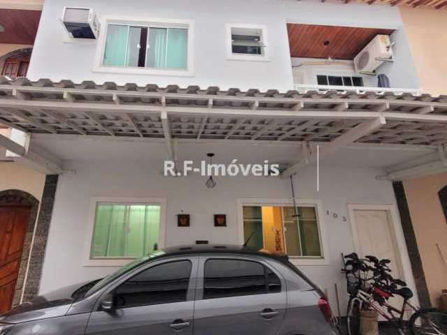 Casa em condomínio fechado com 2 quartos à venda na Rua Alves do Vale, Vila Valqueire, Rio de Janeiro, 120 m2 por R$ 365.000