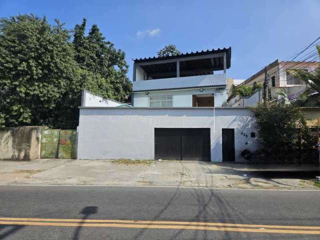 Casa com 3 quartos à venda na Rua Quiririm, Vila Valqueire, Rio de Janeiro, 454 m2 por R$ 620.000