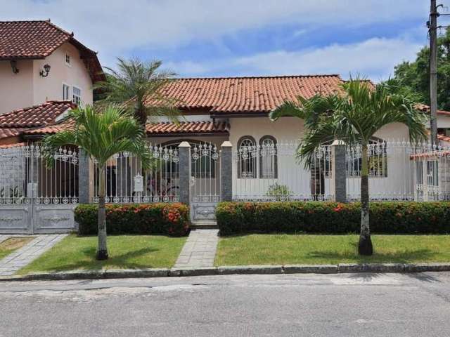 Casa em condomínio fechado com 3 quartos à venda na Rua Francisco Toledo Franca, Vila Valqueire, Rio de Janeiro, 159 m2 por R$ 980.000