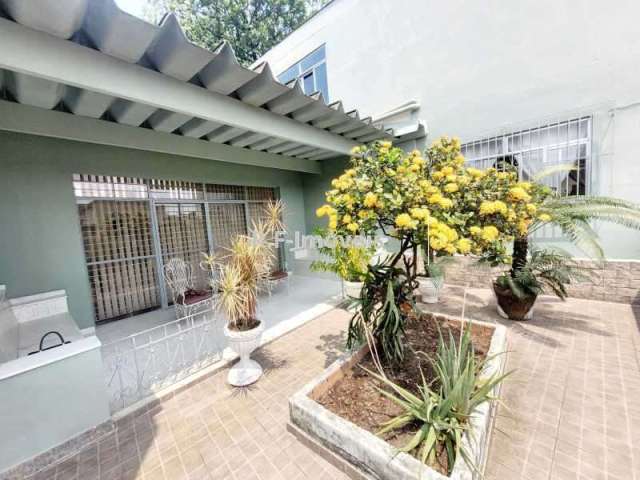 Casa com 3 quartos à venda na Rua dos Miosótis, Vila Valqueire, Rio de Janeiro, 343 m2 por R$ 1.400.000