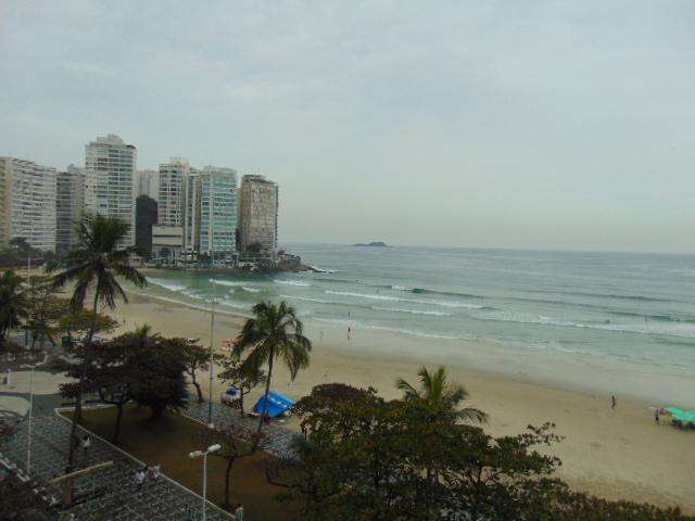 Praia de Pitangueiras, Prédio Frente Total para o Mar, Próximo ao Shopping, Garagem, Vista ao Mar.