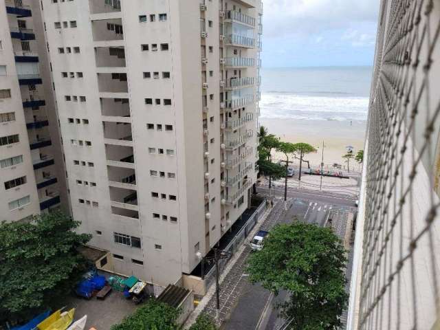 Apartamento no calçadão da praia de pitangueiras, com vista para o mar