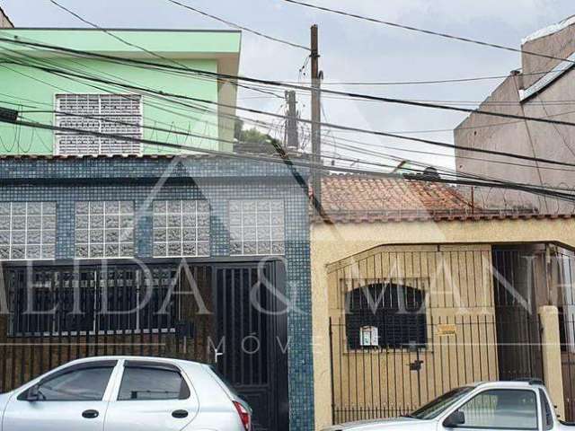 Oportunidade única! 1 sobrado + 1 casa térrea pelo preço de um sobrado!