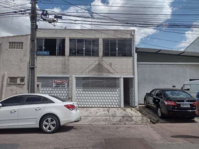 Casa com 3 quartos à venda na Rua Jose Prusak, Sítio Cercado, Curitiba, 300 m2 por R$ 850.000