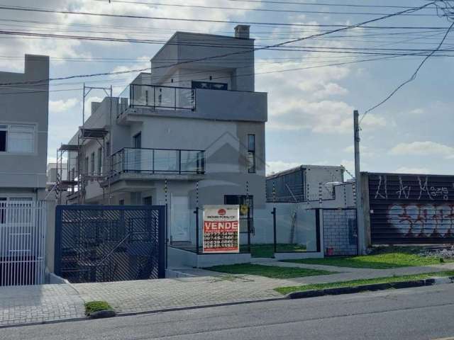 Casa com 3 quartos à venda na Avenida Frederico Lambertucci, Fazendinha, Curitiba, 170 m2 por R$ 1.050.000