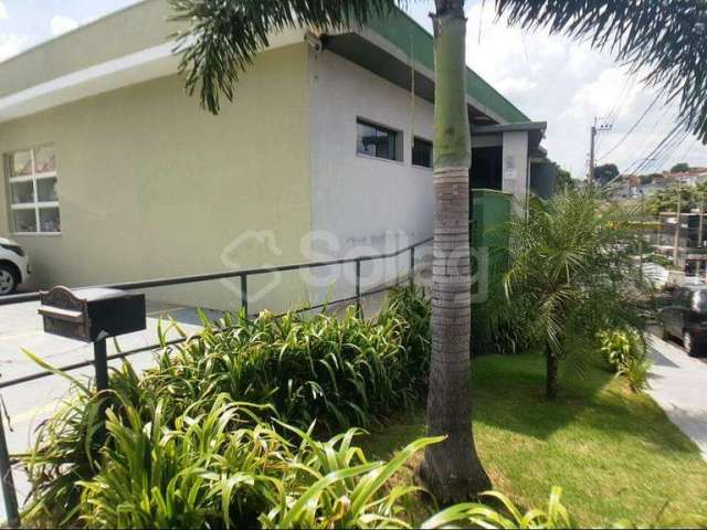 Sala comercial para alugar com 20m2 no bairro Santa Rosa em Vinhedo, interior de São Paulo.