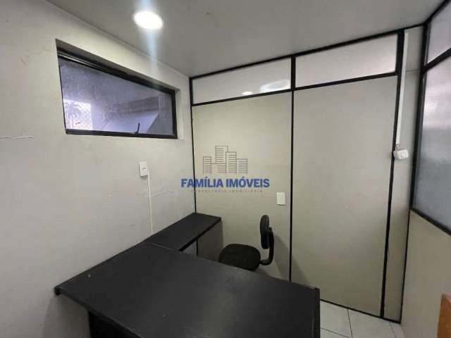 Sala comercial com 4 salas à venda na Rua Doutor Carvalho de Mendonça, --, Encruzilhada, Santos por R$ 235.000