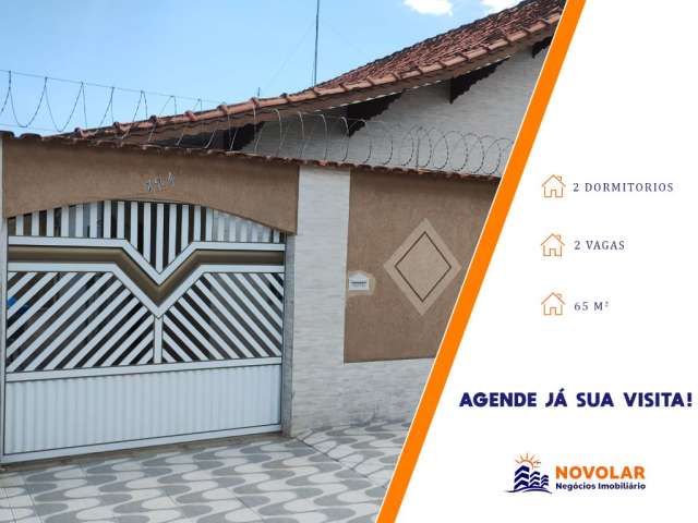 Charmosa Casa Geminada com 2 Dormitórios em Oferta