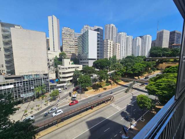 Apartamento de 192m , bem localizado , próximo metrô  ,com 4 dormit , 2 vagas , por R$ 1.290.000 -  São Paulo Sp