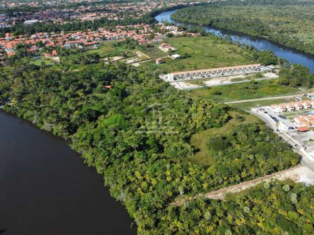 Área 45000m² em Barreirinhas / 250m² frente rio